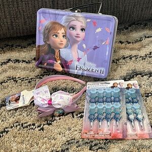 Disney Frozen II Purple and Blue Accessory Set